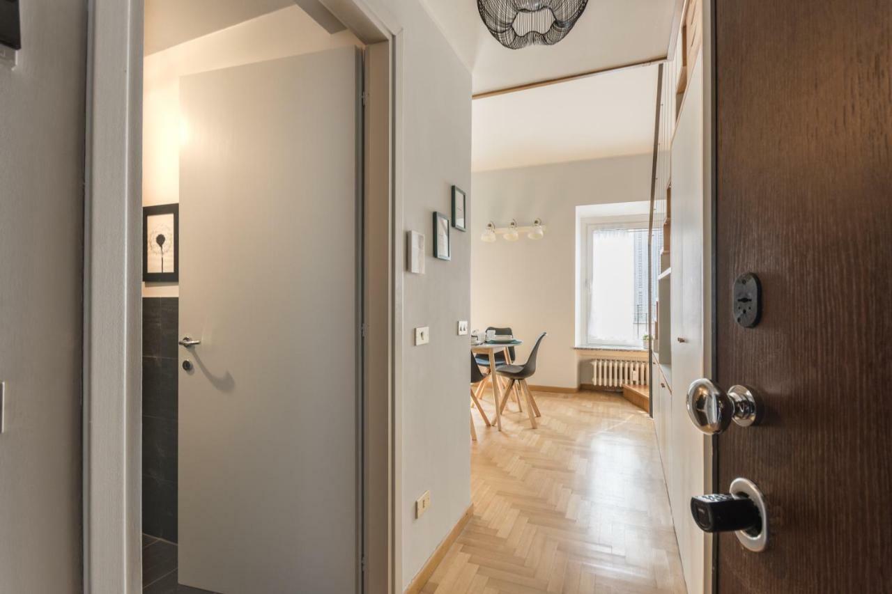 Modern Simplicity In Milan Centre Apartment ภายนอก รูปภาพ