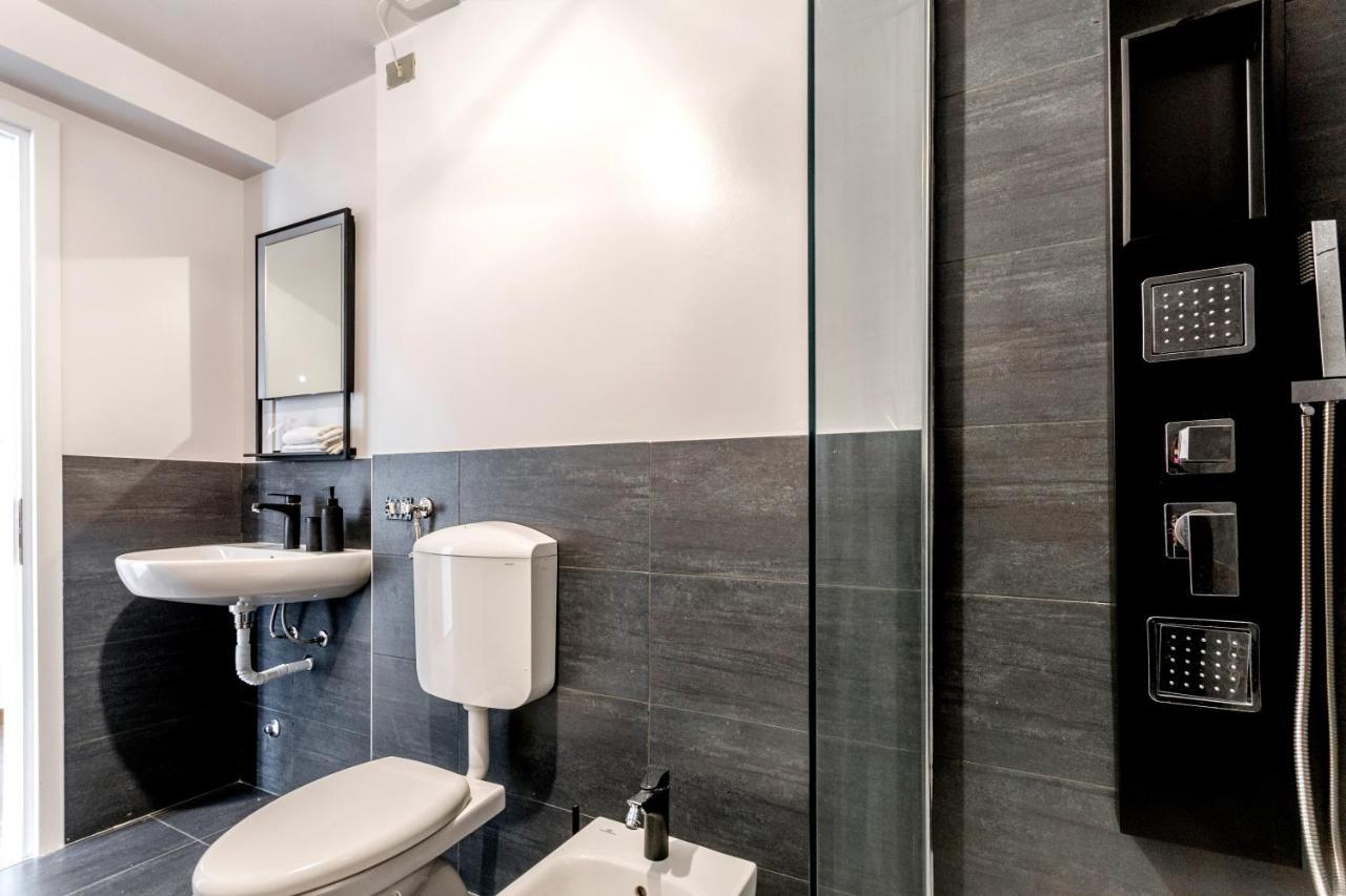 Modern Simplicity In Milan Centre Apartment ภายนอก รูปภาพ